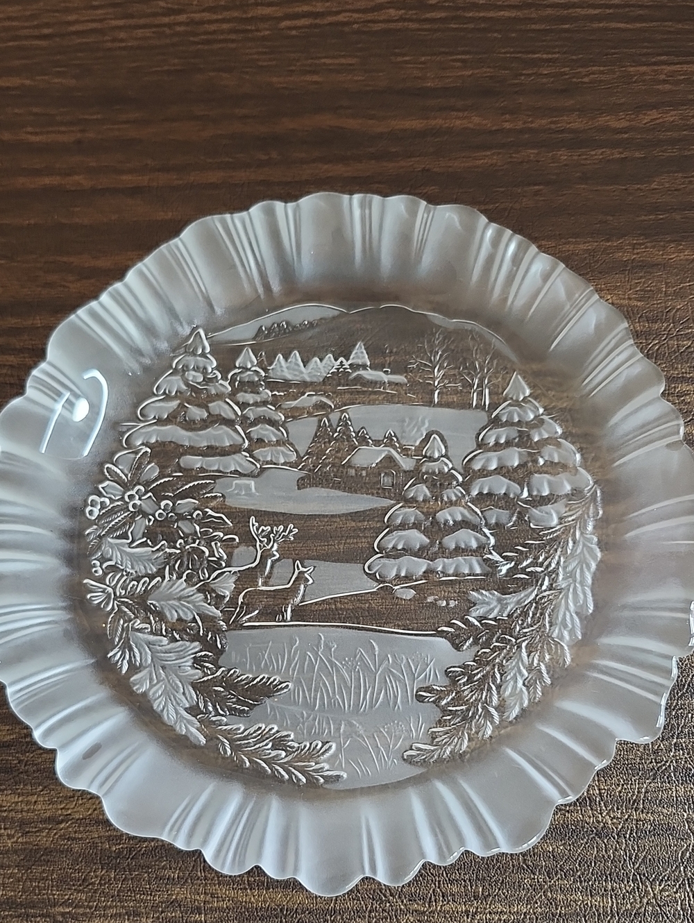 Vintage-Style Frosted Glass Winter Scene Decorative Plate.  Discontined MIKASA